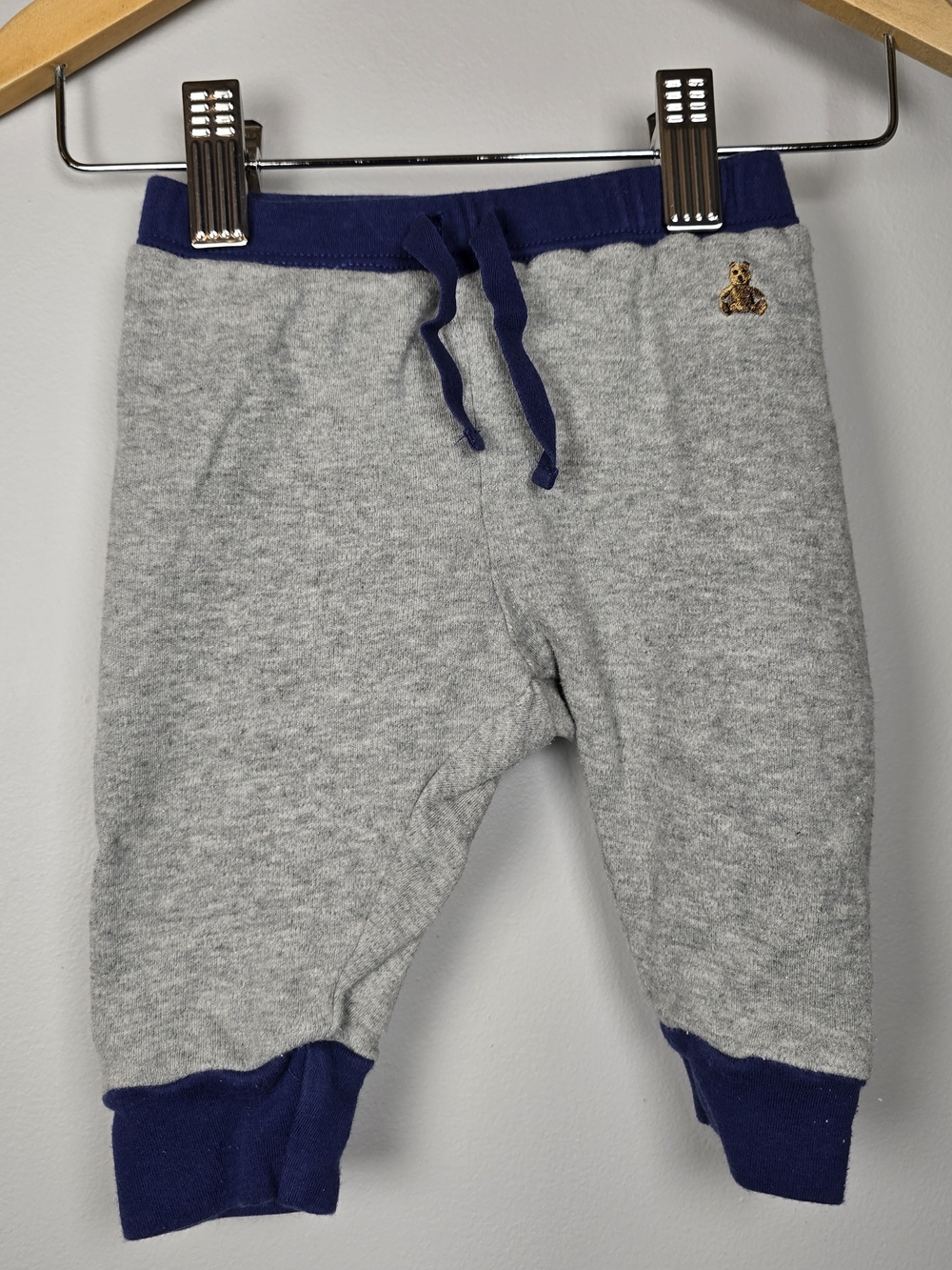 GAP Gray Leggings with Navy Waistband and Cuffs